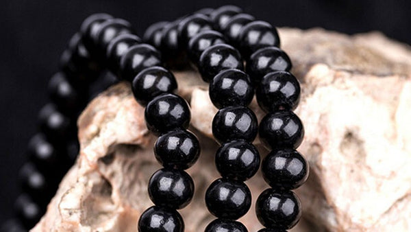 Bracelet de méditation Mâla 108 perles en Bois de santal - Noir ébène